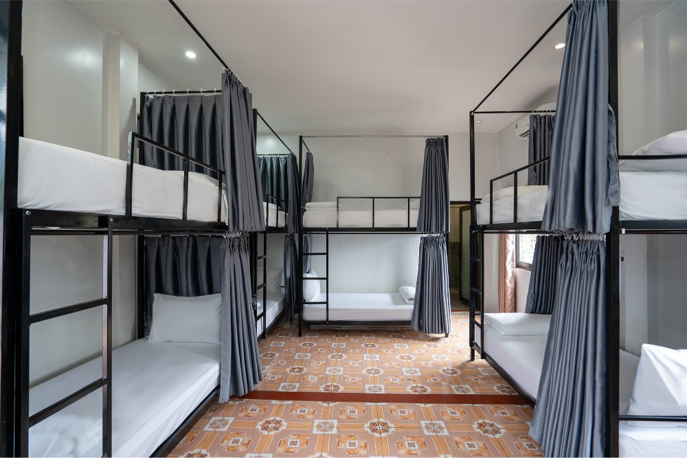 phòng dorm nghĩa là gì