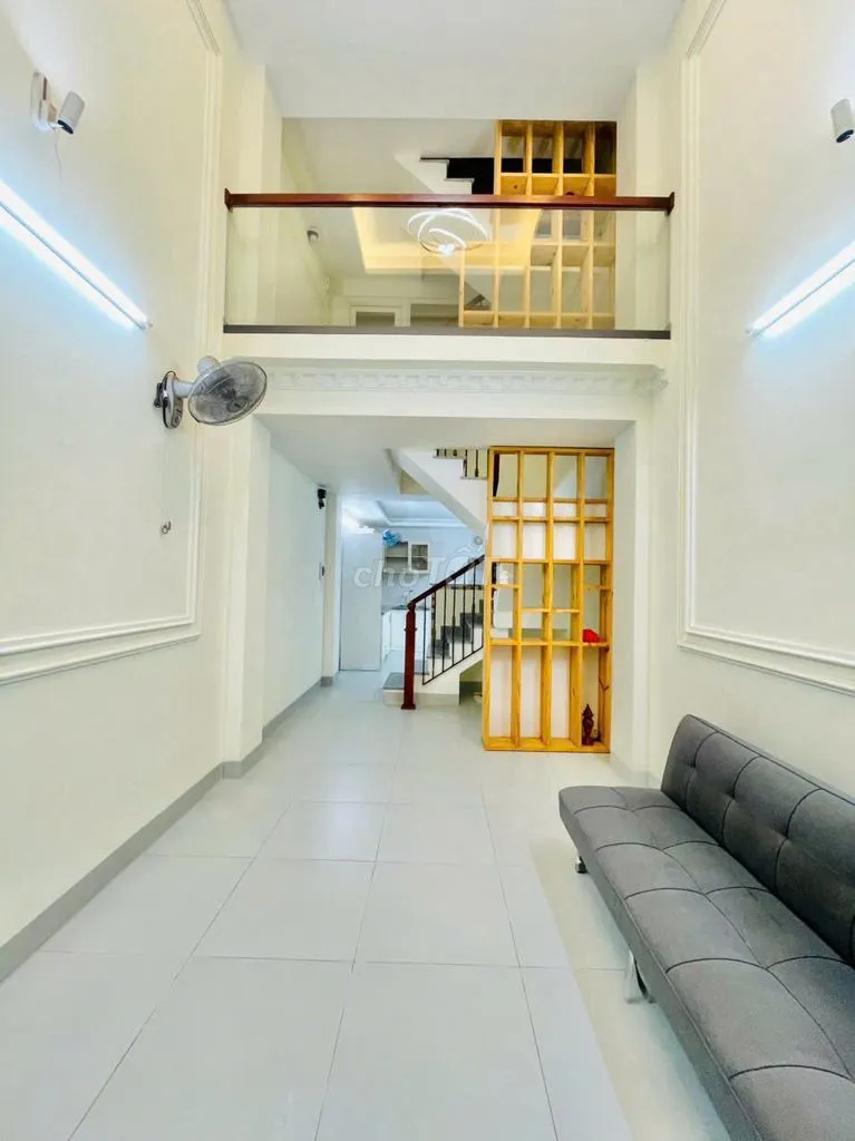 CHO THUÊ NHÀ MỚI XÂY – 3 TẦNG, 3 PHÒNG NGỦ XINH XẮN