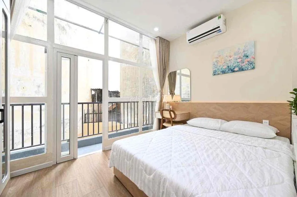Siêu phẩm 1 phòng ngủ,full nội thất ,thang máy chỉ cần xách vali để ở