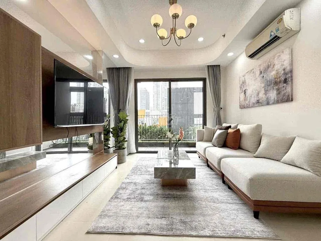 Siêu phẩm 1 phòng ,ban công cực thoáng , full nội thất , thang máy