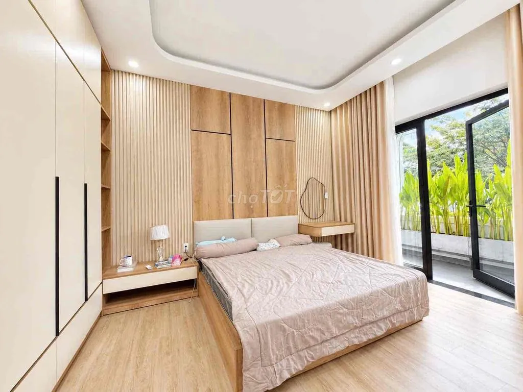 131 ✨ 🏡 CHO THUÊ NHÀ 3 TẦNG LUXURY MẶT TIỀN BÙI CÔNG TRỪNG