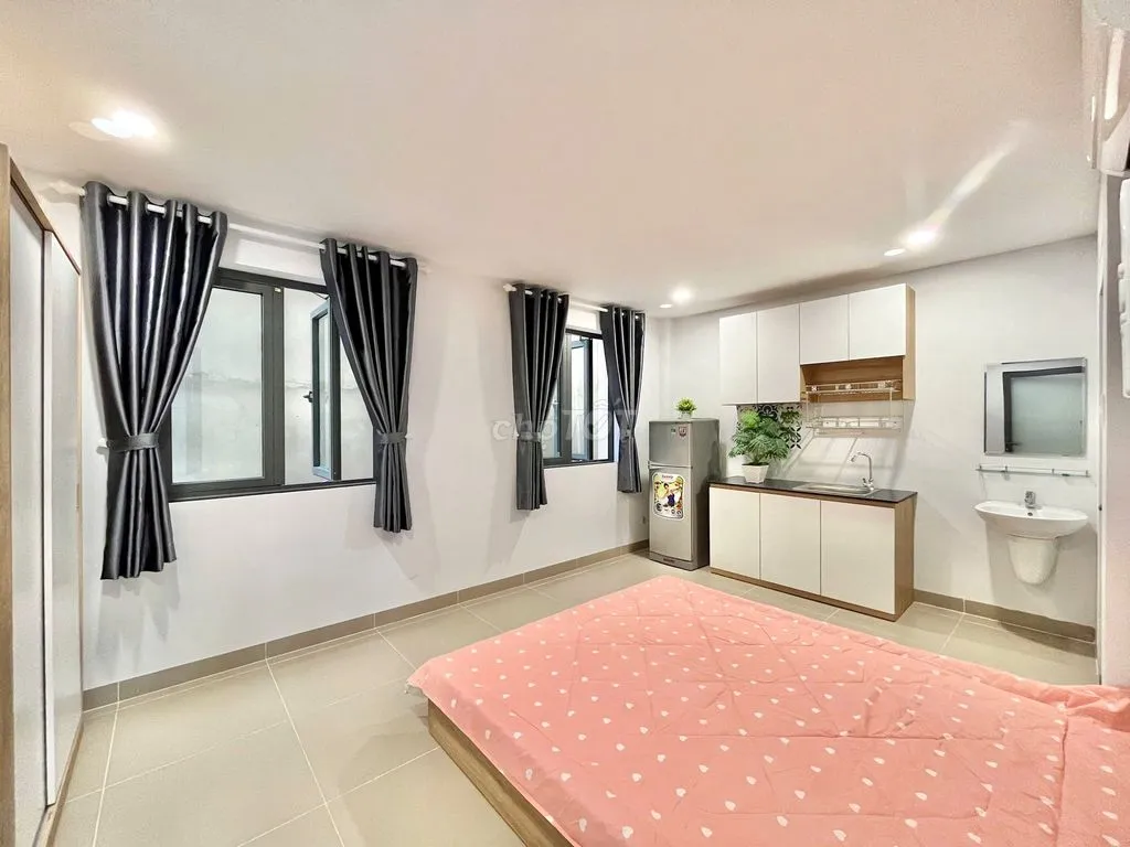 STUDIO SIÊU XINH NGAY CẦU THANH ĐA -25M2-FULL NT-CỬA SỔ TRỜI-THANG MÁY