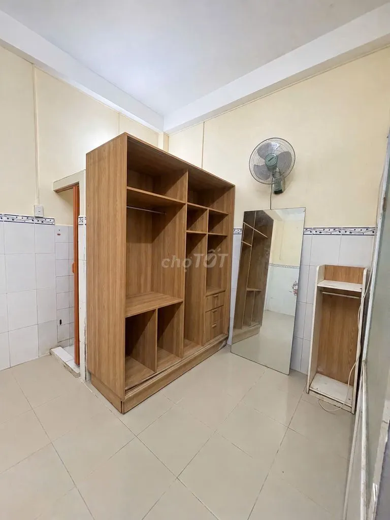 STUDIO NHỎ XINH NGAY VINCOM NGUYỄN XÍ - 15M2 - WC RIÊNG - GIÁ HẠT DẺ