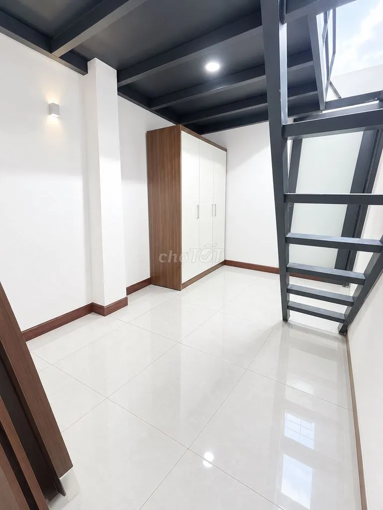 DUPLEX SIÊU XINH NGAY ĐH GTVT, NGOẠI THƯƠNG - 20M2 - FULL NT - FREE XE