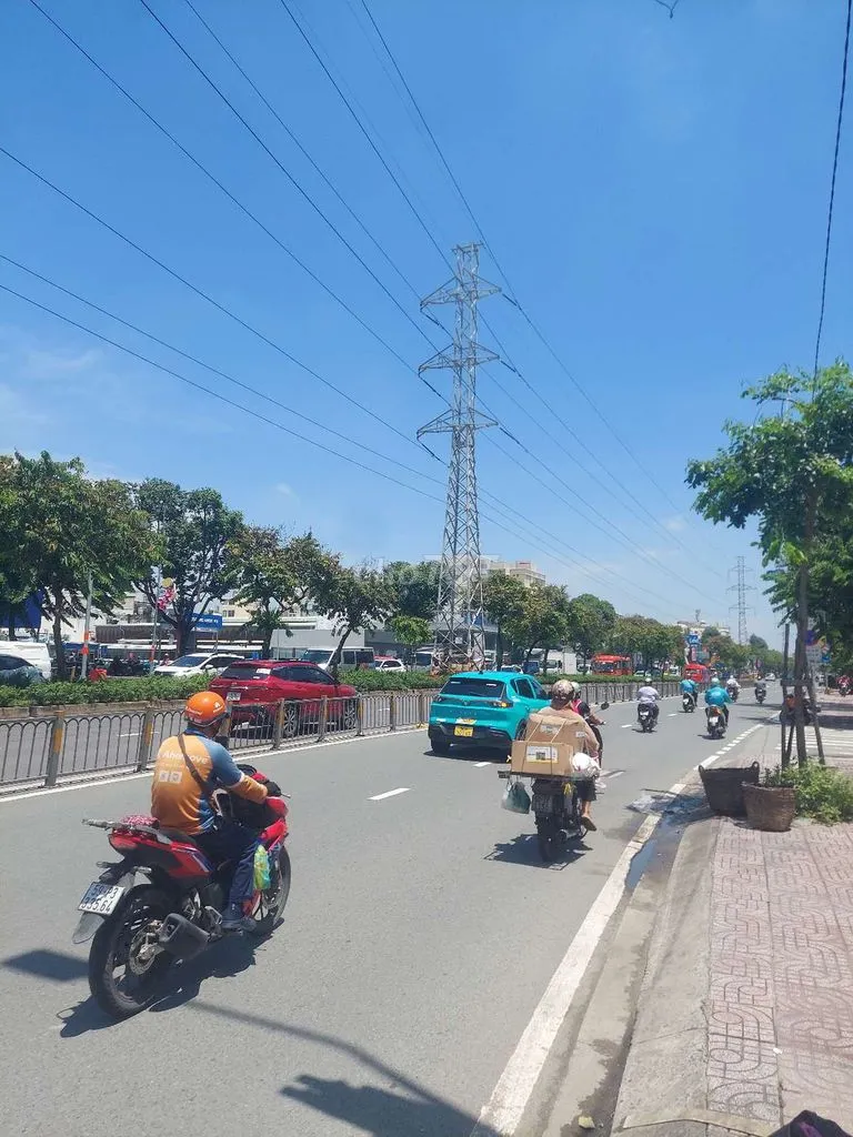 NHÀ MẶT TIỀN 60M KINH DƯƠNG VƯƠNG