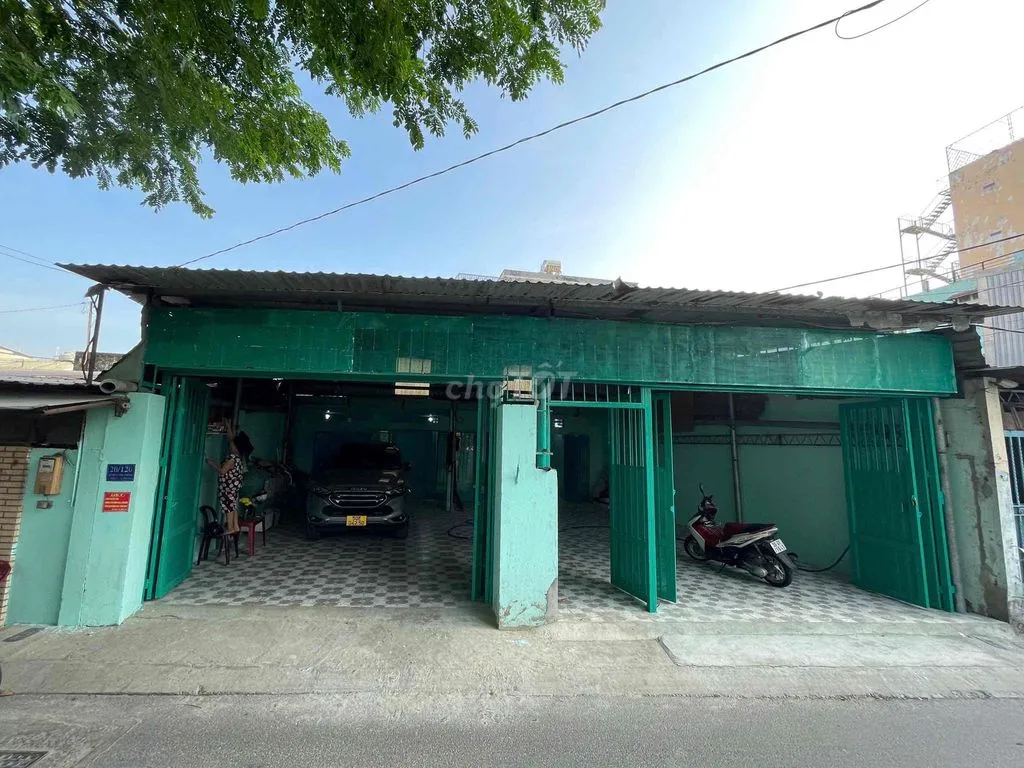 Cho thuê nhà kho gần Aeon Tân Phú 10 x 20 trệt, gác đúc-4 phòng-25tr