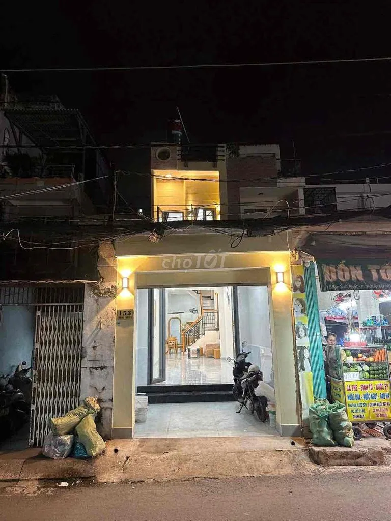 * Nhà nguyên căn mặt tiền 153 Thống Nhất, P11