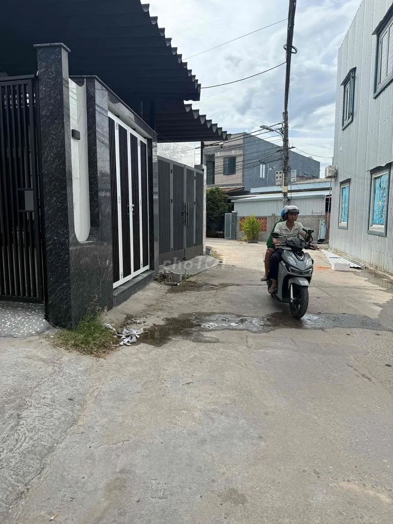 cho thuê phòng trọ mới tại tôn đản 4 triệu