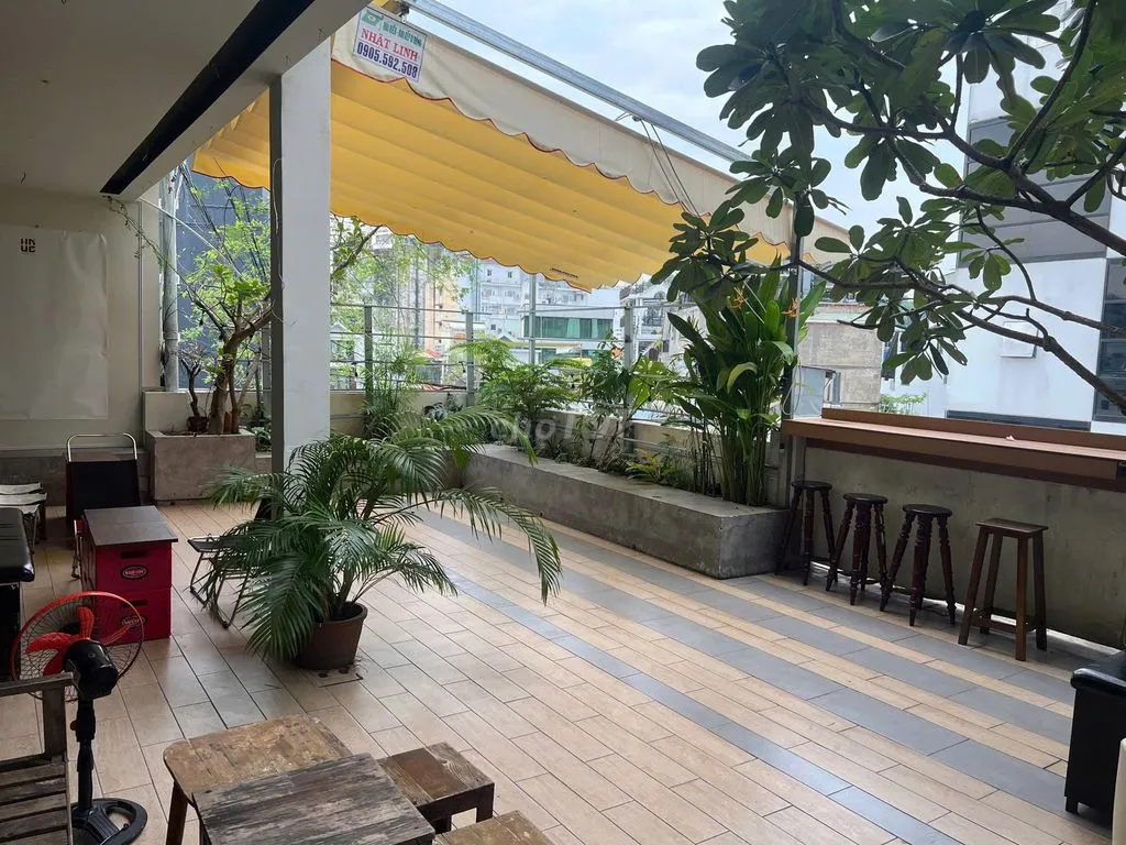 CHO THUÊ LẦU 5 – 35 NGUYỄN VĂN TRÁNG, Q1 – 140M² – 35 TRIỆU