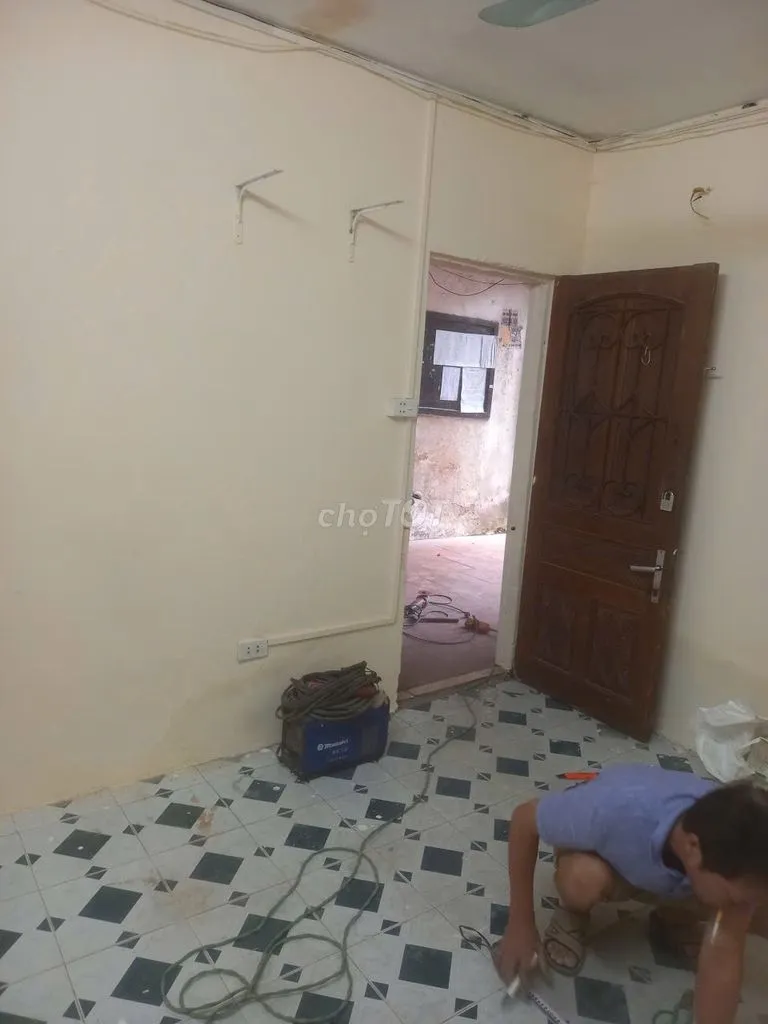Căn hộ 50m2 tầng 1 tập thể Nghĩa Tân