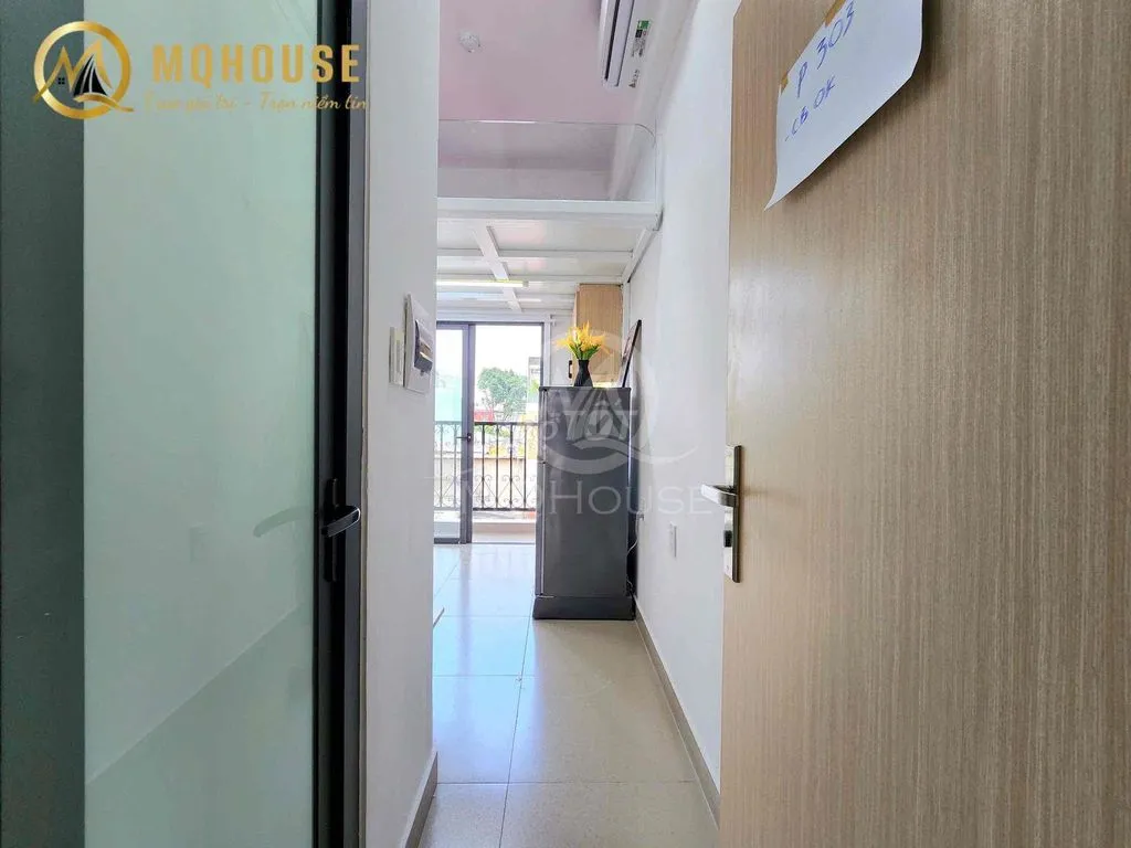 PHÒNG DUPLEX BAN CÔNG VIEW BỜ KÈ
