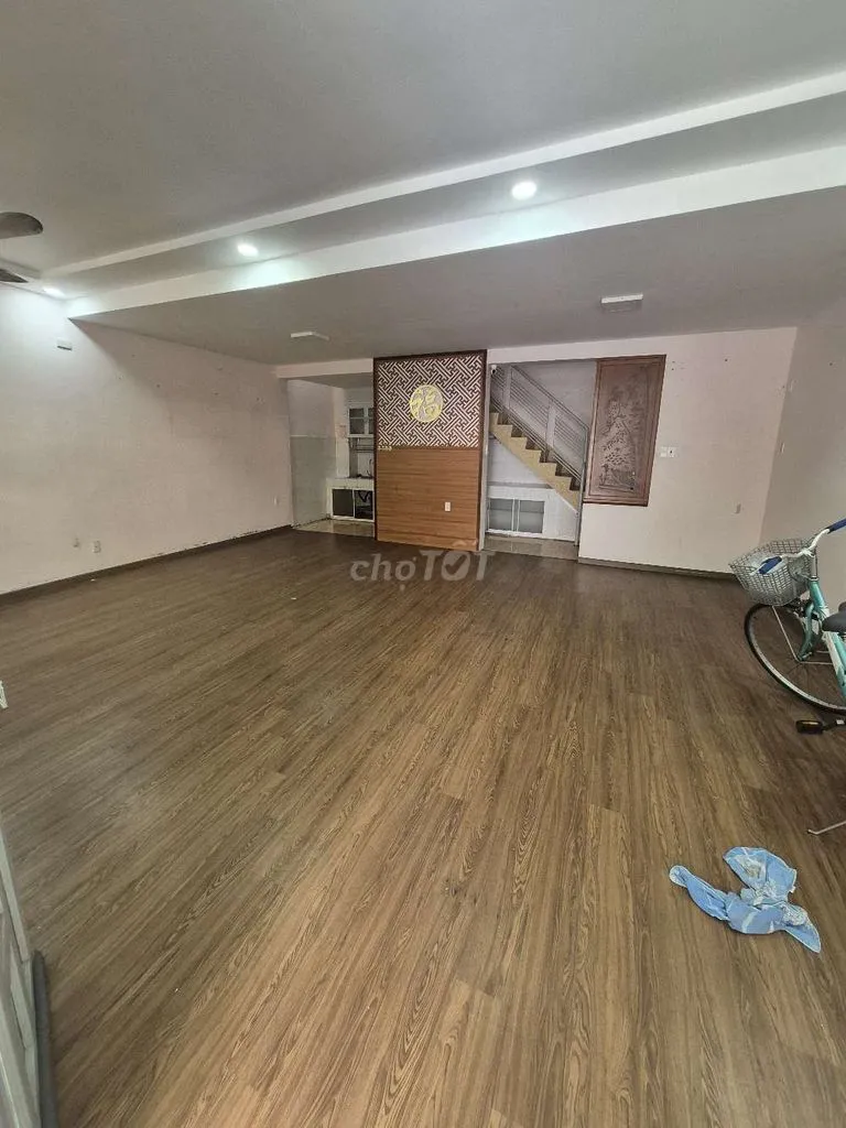 cho thuê nhà 8x10m 1 lầu 3PN 2wc tầng trệt chung cư Tây thạnh