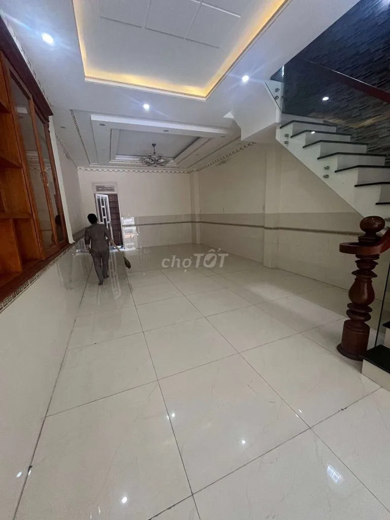 Nhà cho thuê 4x18m KC 3tấm 20trieu p13 Quận 6 nhà mới sạch đẹp an ninh