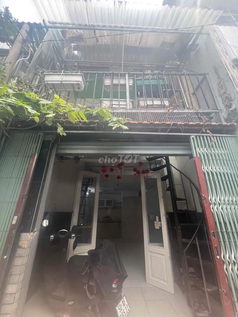 CÀN CHI THUÊ NHÀ ĐƯỜNG HẺM TÔN THẤT THUYẾT QUẬN 4 DT3,7X8 M-2 TẦNG