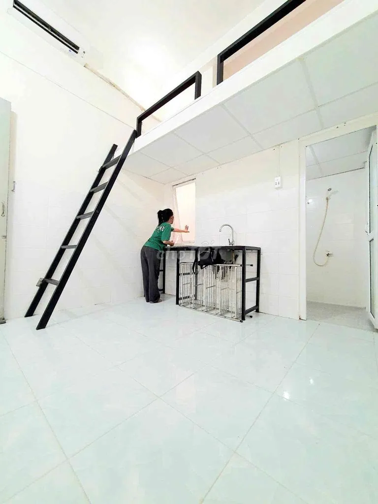 Cho thuê Phòng Gác Cao, Máy lạnh, Sạc xe điện, Học viện hàng không
