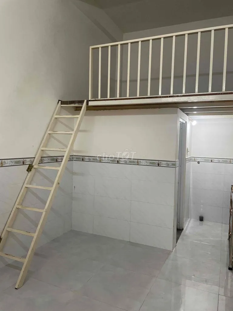 Cho thuê phòng + gác lửng đường Nguyễn phúc chu