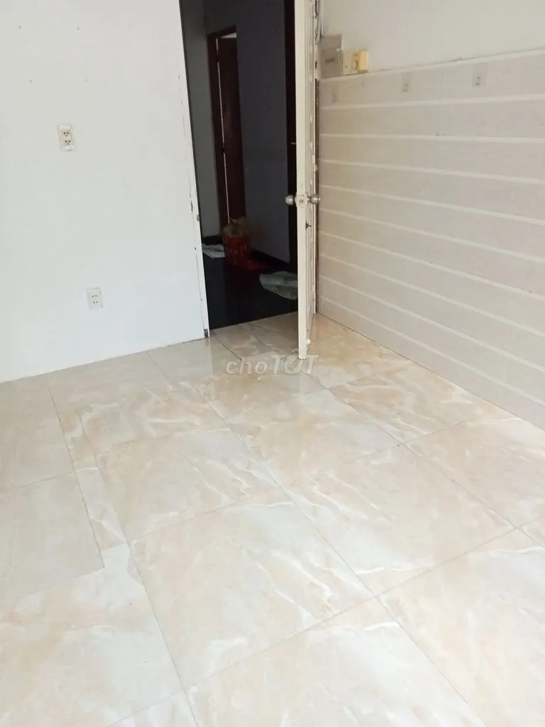 Phòng tại 1014/68 Cách Mạng Tháng 8