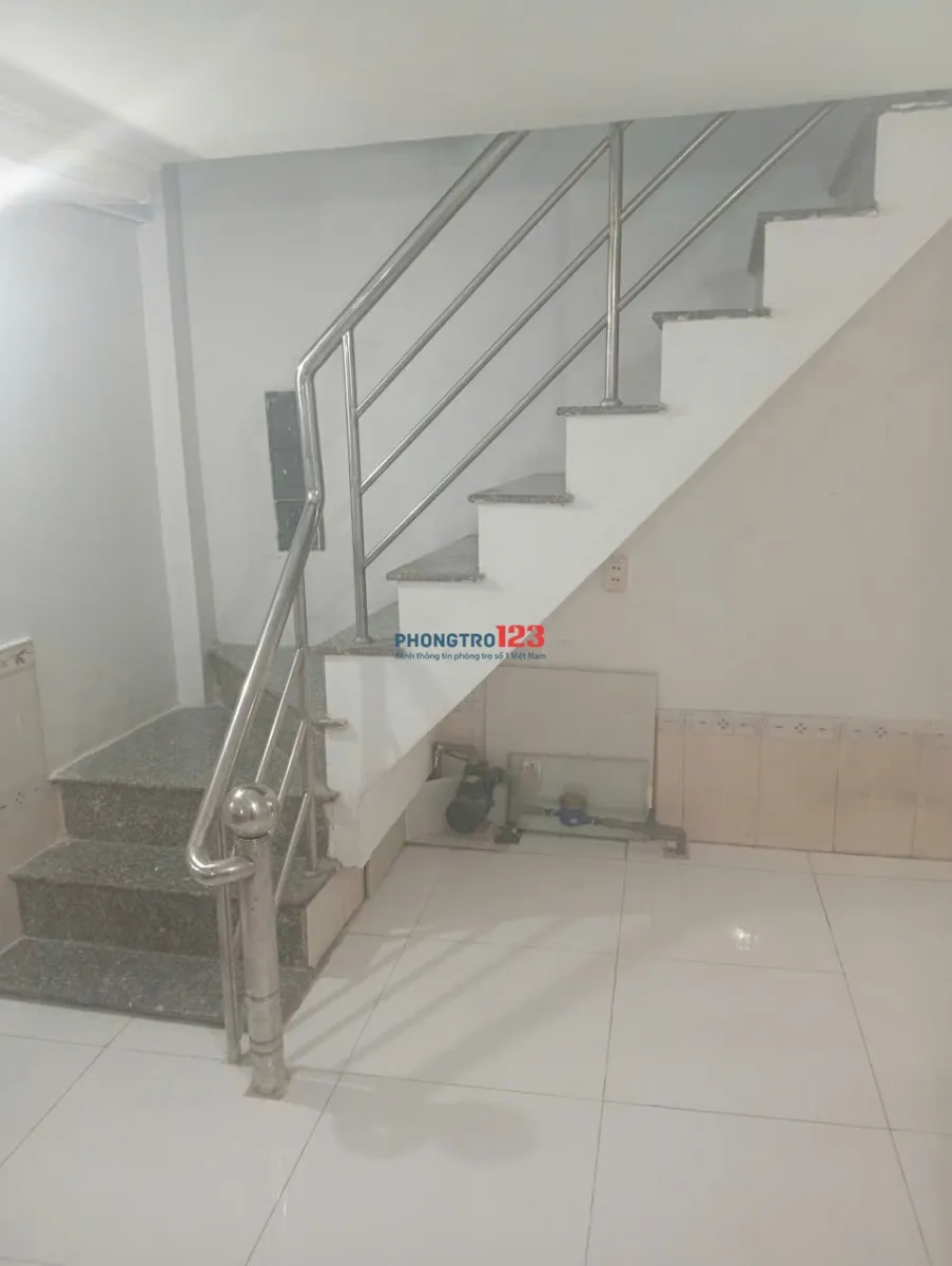 Chính chủ cho thuê nhà nguyên căn 1 trệt 1 lầu, 710/15 Huỳnh Tấn Phát, phường Tấn Phú, quận 7