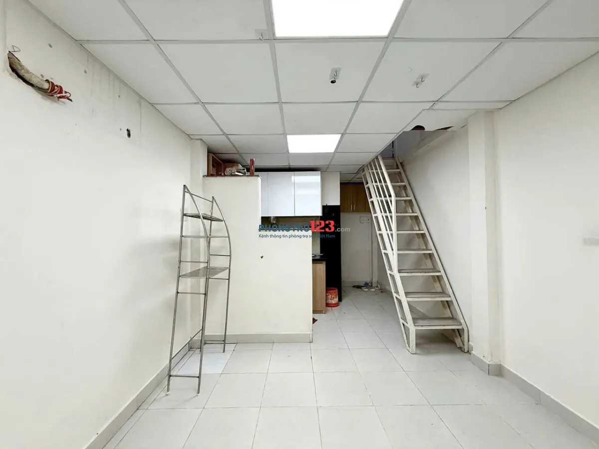 Nhà gác lửng cho thuê hẻm 220 Hoàng Hoa Thám, Bình Thạnh 8tr500/tháng