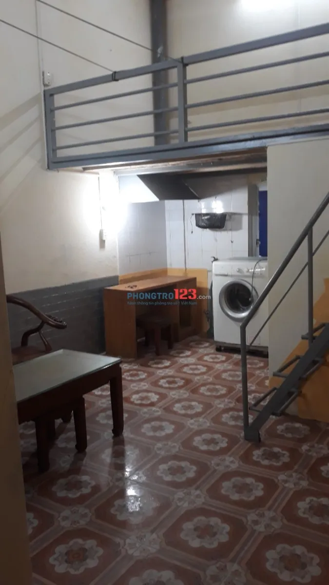Cho thuê phòng dạng nhà cấp 4 có gác xếp gần Hồ Đền Lừ, Hoàng Mai, Hà Nội