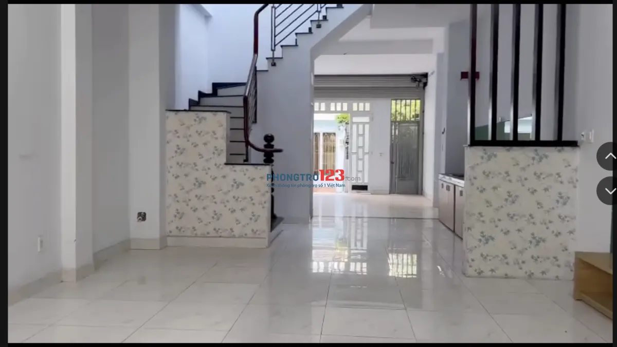 Cho thuê nhà nguyên căn mới 2 mặt tiền đường Lê Trọng Tấn 200m2. Hot hot hot!!