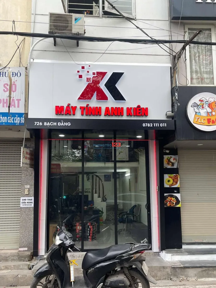Cho thuê cả nhà mặt đường 726 bạch đằng diện tích 28m2*5 tầng. Mặt tiền 3.8m.