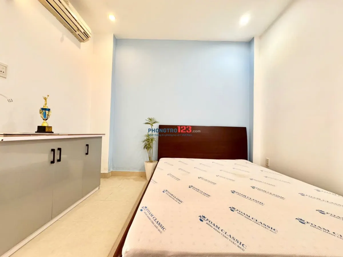 Ngay Phạm Văn Đồng, Kha Vạn Cân, Phòng full nội thất mới, rộng rãi, vị trí thuận tiện