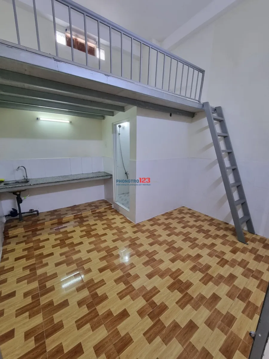 Phòng cho thuê Ngay CĐ Công THương, quận 9, 20m2 có gác, mới xây
