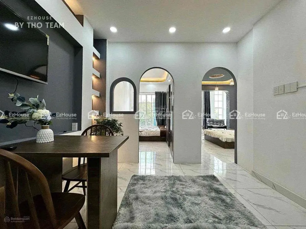 SIÊU PHẨM VĂN CHUNG - 2PN TÁCH BẾP CỰC RỘNG, CÓ BAN CÔNG & SÁT NHÀ GA