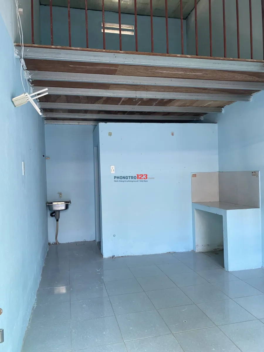 Cho thuê phòng trọ diện tích 15m2, có gác lửng, toilet trong phòng, chỉ còn 1 phòng duy nhất giá ưu đãi