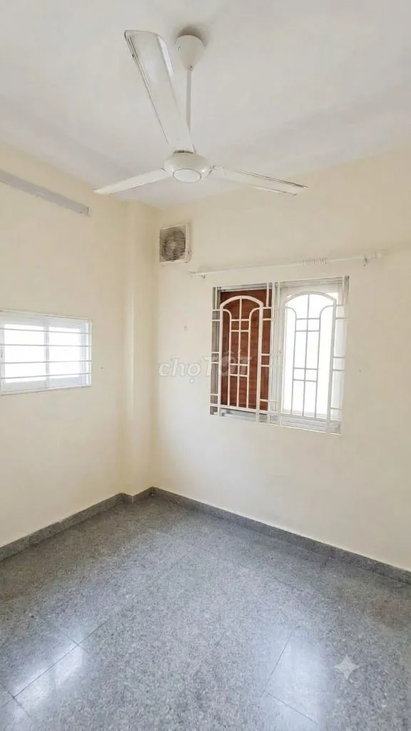 CHO NỮ THUÊ PHÒNG Ở PHÚ NHUẬN