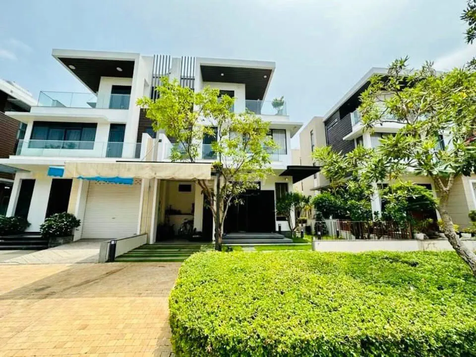 Cho thuê Biệt thự Lucasta gần Liên Phường, Bưng Ông Thoàn 200m2