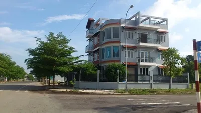 Cho thuê nhà mặt tiền Nam Long gần Liên Phường, Đỗ Xuân Hợp