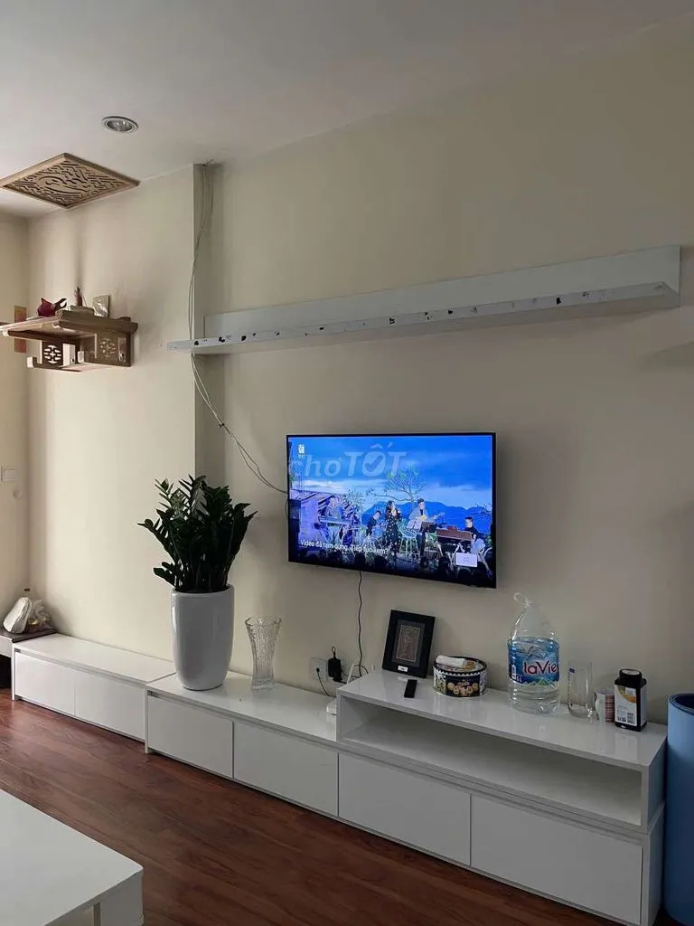 CC CHO THUÊ 2PN 2WC HỒ GƯƠM PLAZA 75M2 TẦNG ĐẸP, NỘI THẤT ĐẸP