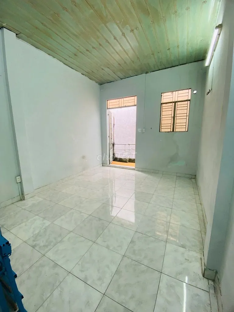 nguyên căn 1 trệt 1 lầu hẻm 417 quang trung
