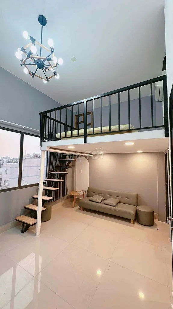 Cho thuê căn hộ có Gác cửa sổ trời full NT ngay trung tâm quận 4