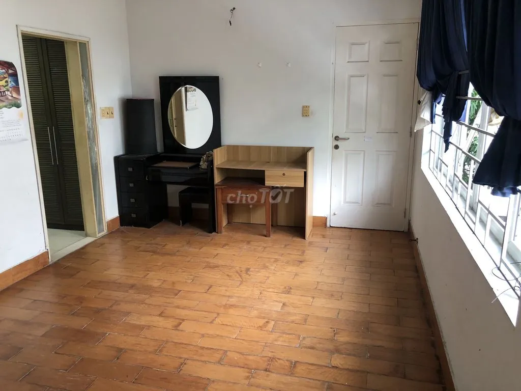 Phòng 24m² máy lạnh, lối đi riêng, WC hiện đại, Bình Lợi, ĐH Văn Lang