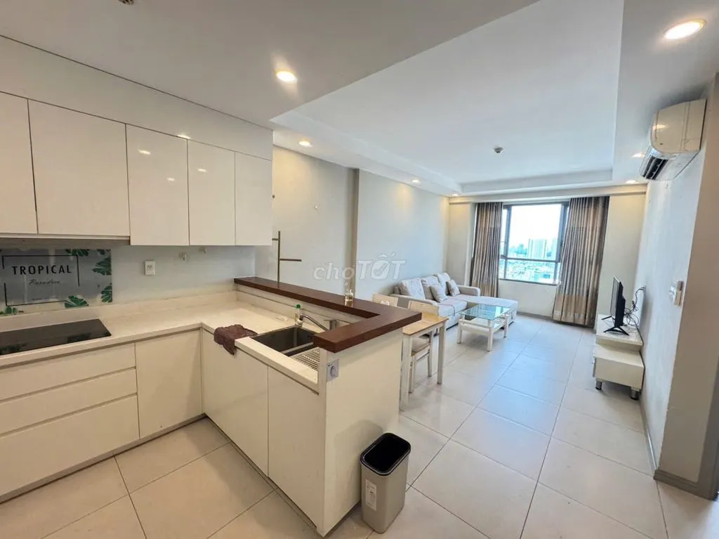 Cho thuê nhiều căn Gold View Q4 2PN 1WC 70m2 giá 16,5tr đủ nội thất