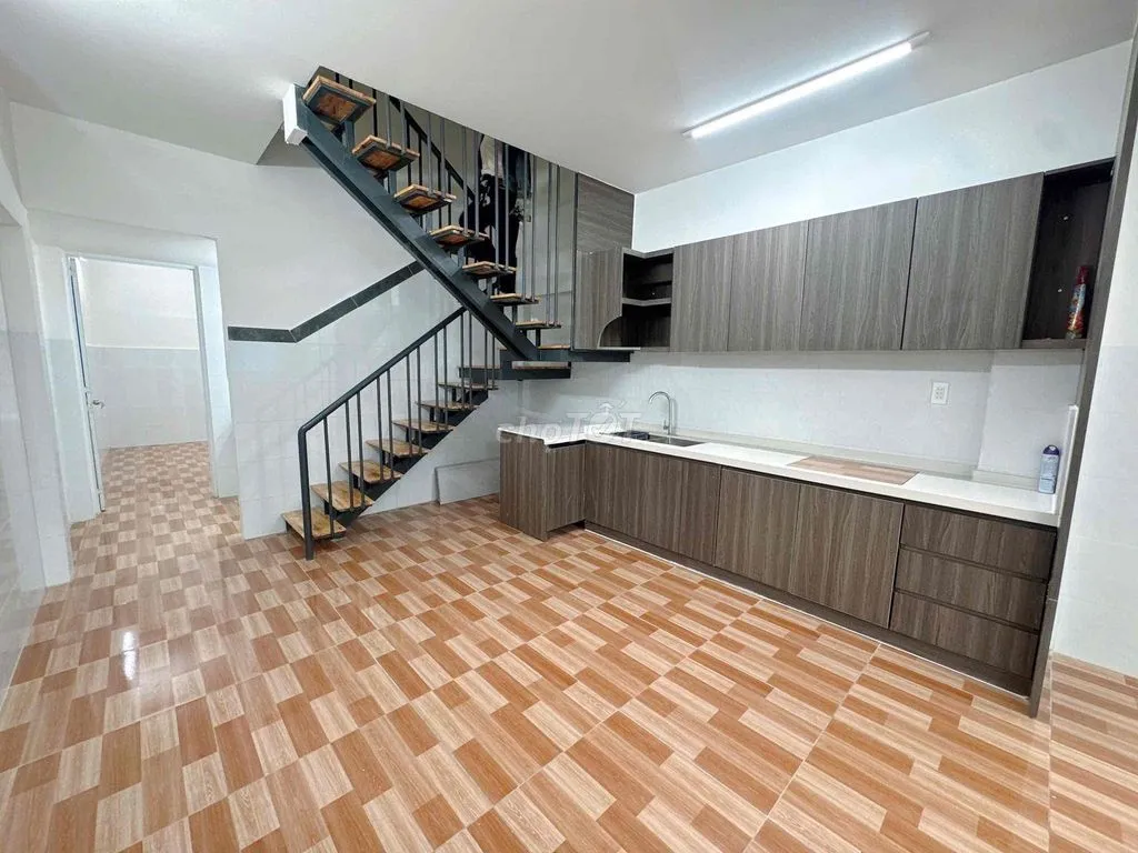Chính chủ cho thuê nhà nguyên căn đường Tân Sơn Nhì 4x20m, nhà mới