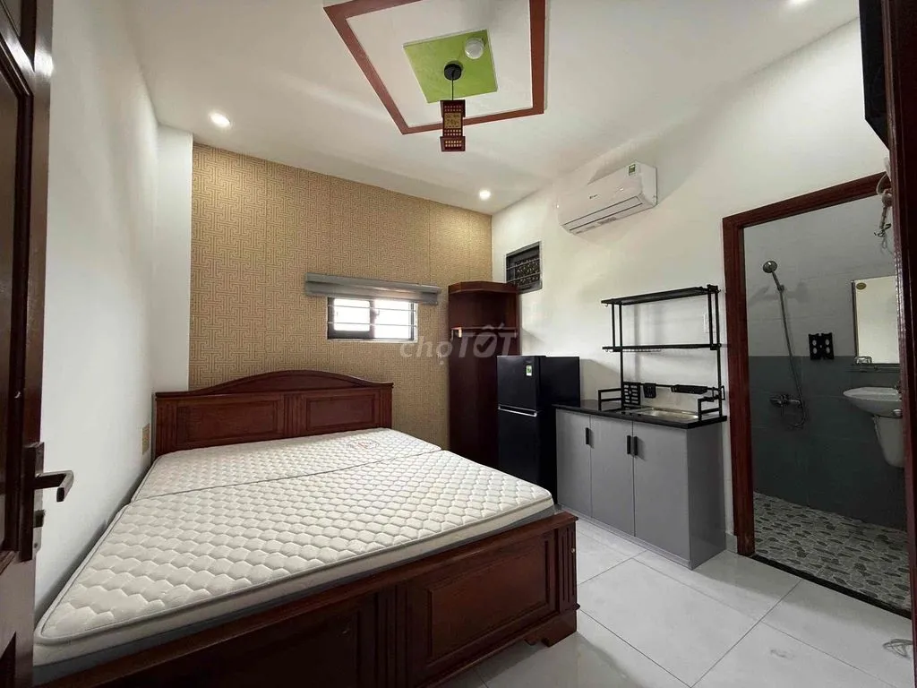 Căn Hộ Full Nội Thất _ Sát Gò Vấp, Giá Rẻ, Có thang máy