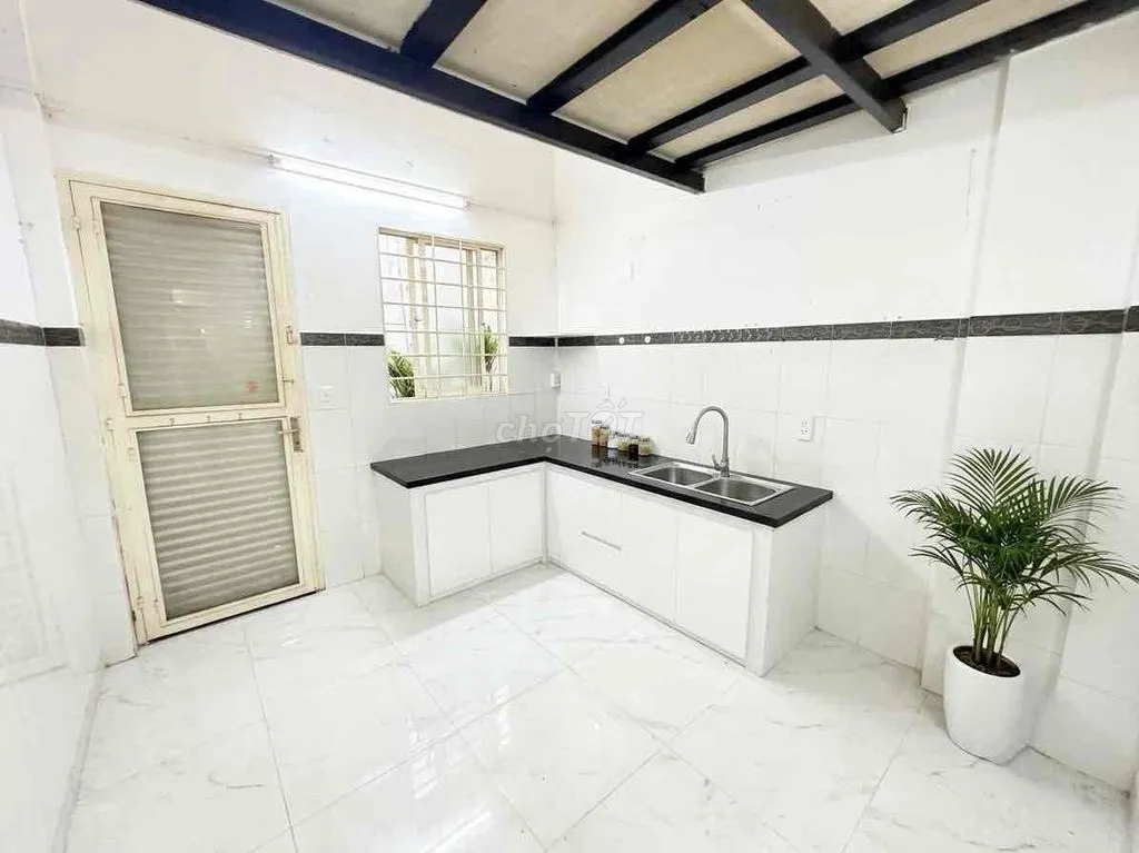 Cho thuê nhà Cao Thắng Q3, 53m², 2PN 2WC, 14tr