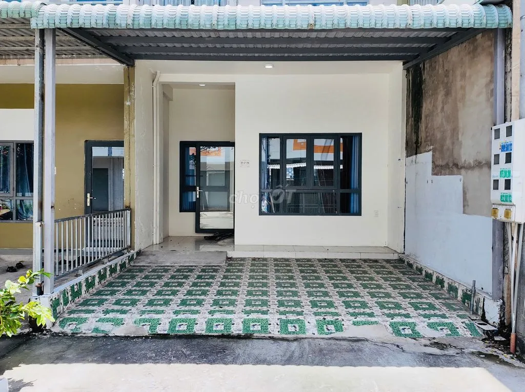 Cho thuê nhà 2 tầng, 2PN, full nội thất tại Oasis, Mỹ Phước, Giá 7tr