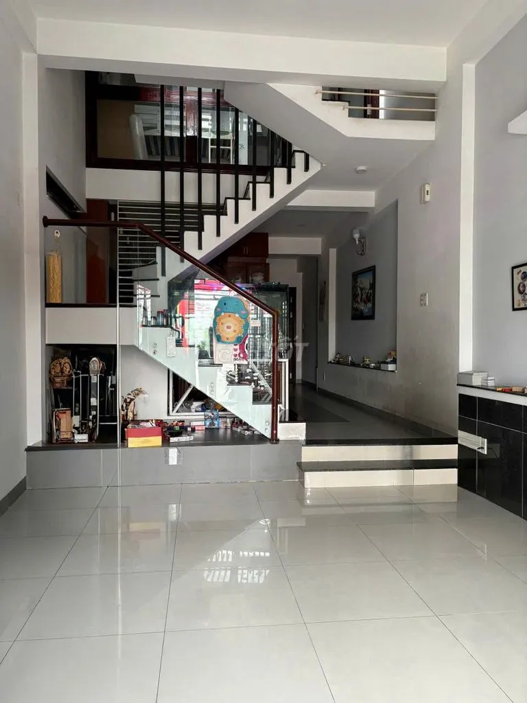 NHÀ MẶT TIỀN 3PN 3WC - ĐƯỜNG SỐ 8 HIỆP BÌNH PHƯỚC - KDC HỒNG LONG