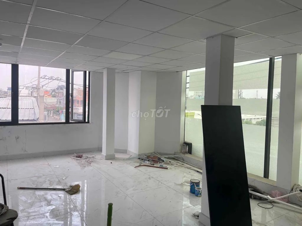 Nhà full cửa sổ, 35p, 35w, phòng to chà bá