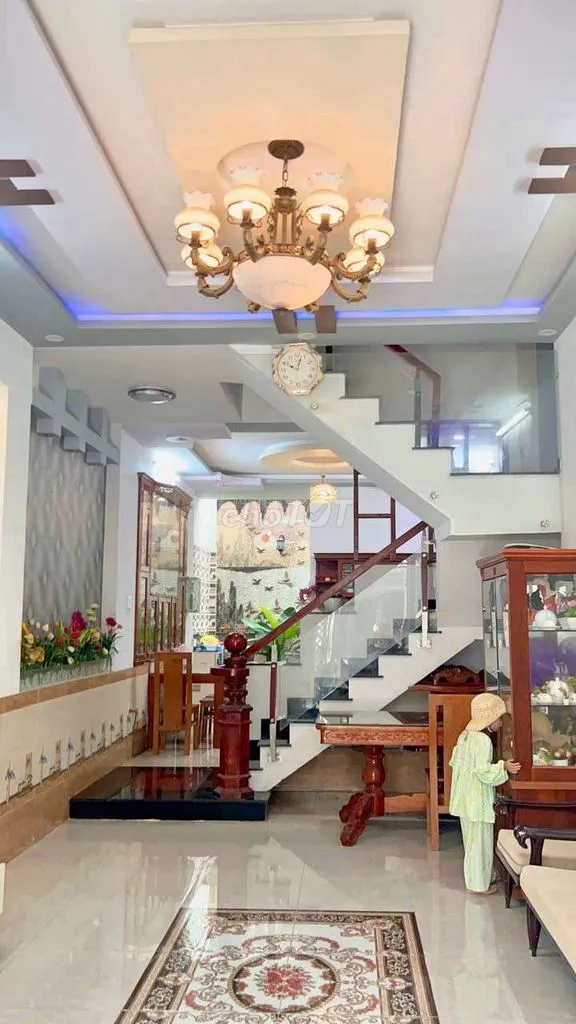NHÀ MỚI ĐẸP Q12
