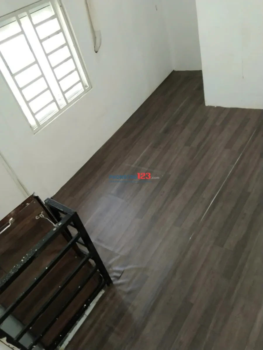 Chính chủ cho thuê nguyên căn 68/73A Trần Quang Khải P.Tân Định Quận 1 gía 6tr