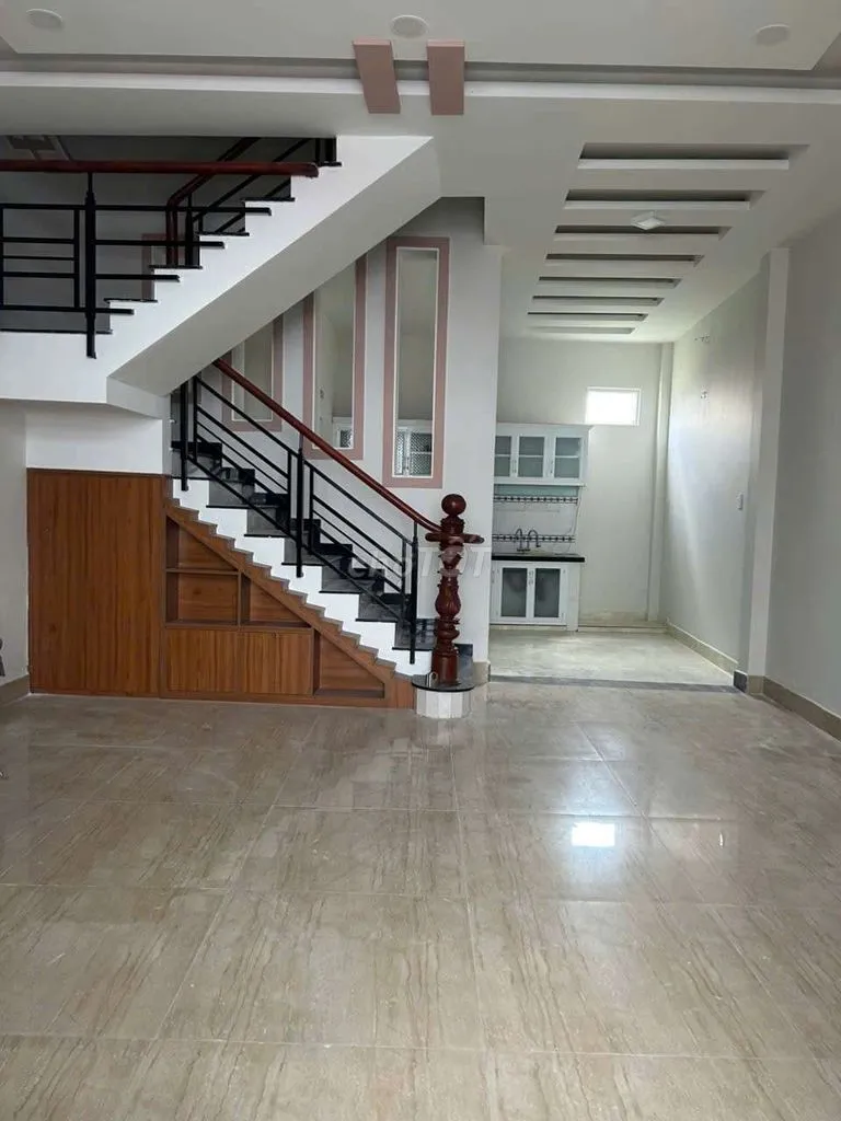 nhà mới đẹp 1 lầu 2 phòng ngủ 3tollet.