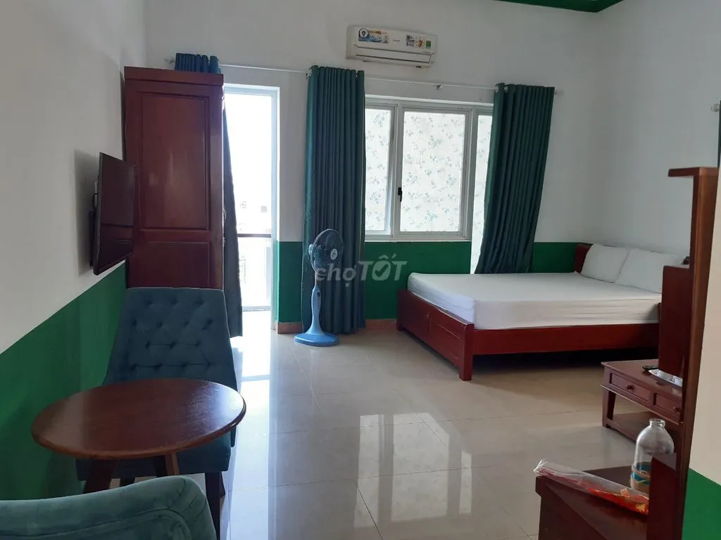 Còn 1 Căn hộ ban công 45m2 đẹp ở 8 Bà Huyện Thanh Quan