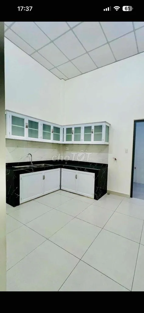 Cho Thuê Nhà Nguyên Căn Sạch Sẻ DT 6x11m 2Pn 1Wc Hẻm Xe Tải
