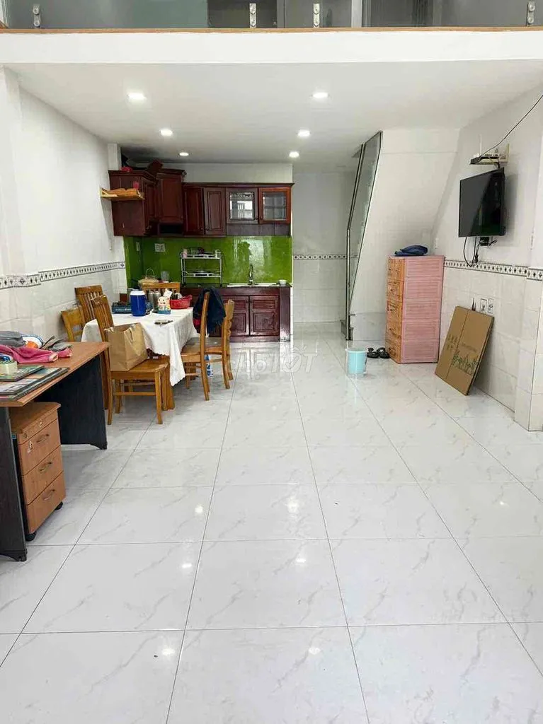 Cho thuê nhà Ngô Chí Quốc, Bình Chiểu – 2PN, có nội thất – 6,4 triệu/t